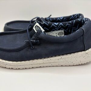 Hey Dude Slip On Shoes Boys Size Youth 3 Wally Navy Blue Stretch Boat Preppy
